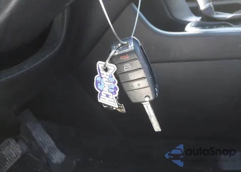 2017 Kia Sportage Lx z USA, uszkodzony, nr VIN KNDPMCACXH7280882